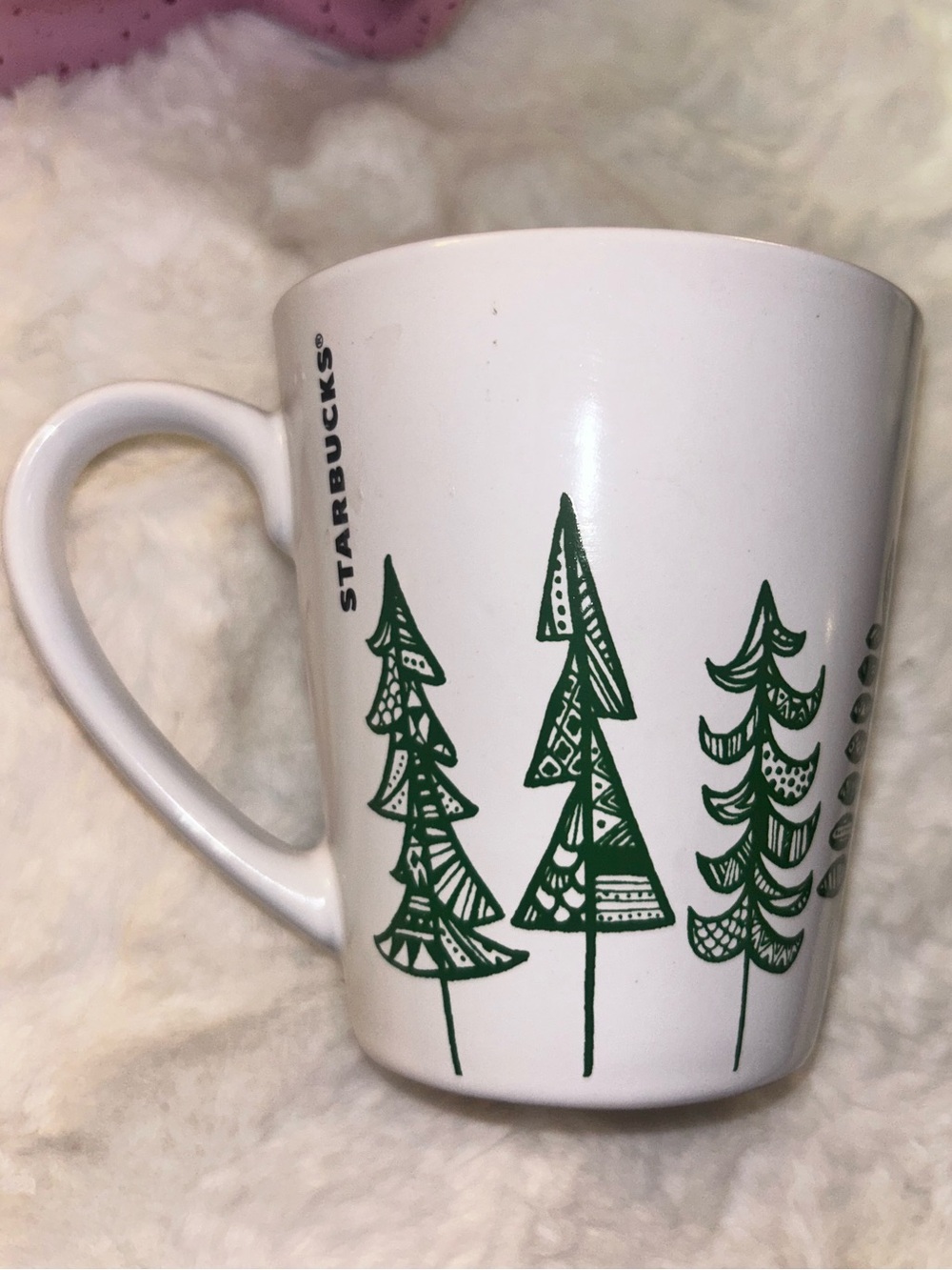 50%offw❤️ 2015 Starbucks White Xmas Mug with Green Trees is a limited edition
